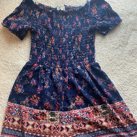 ⚡️⚡️FREE a with a purchase of $25 or more⚡️⚡️ Monteau Romper, SIZE: M - Picture 1 of 3